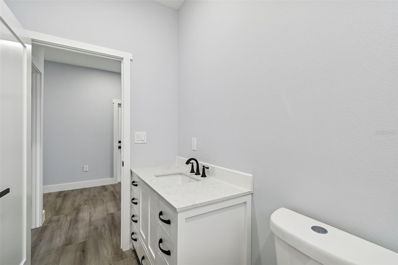 Listing photo id 21 for 5140 70th Avenue N