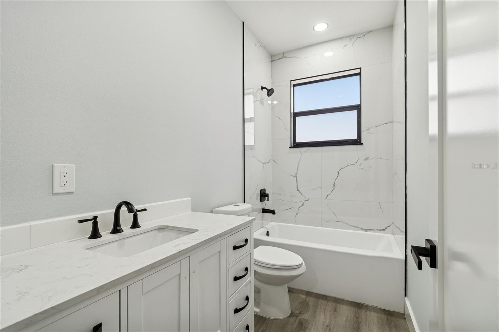 Listing photo id 22 for 5140 70th Avenue N