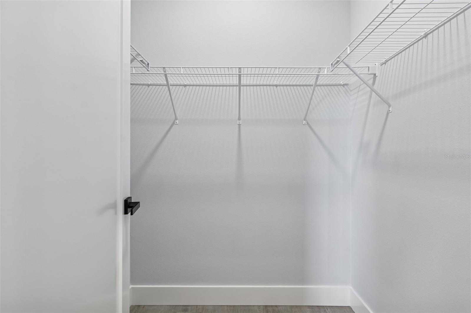 Listing photo id 30 for 5140 70th Avenue N