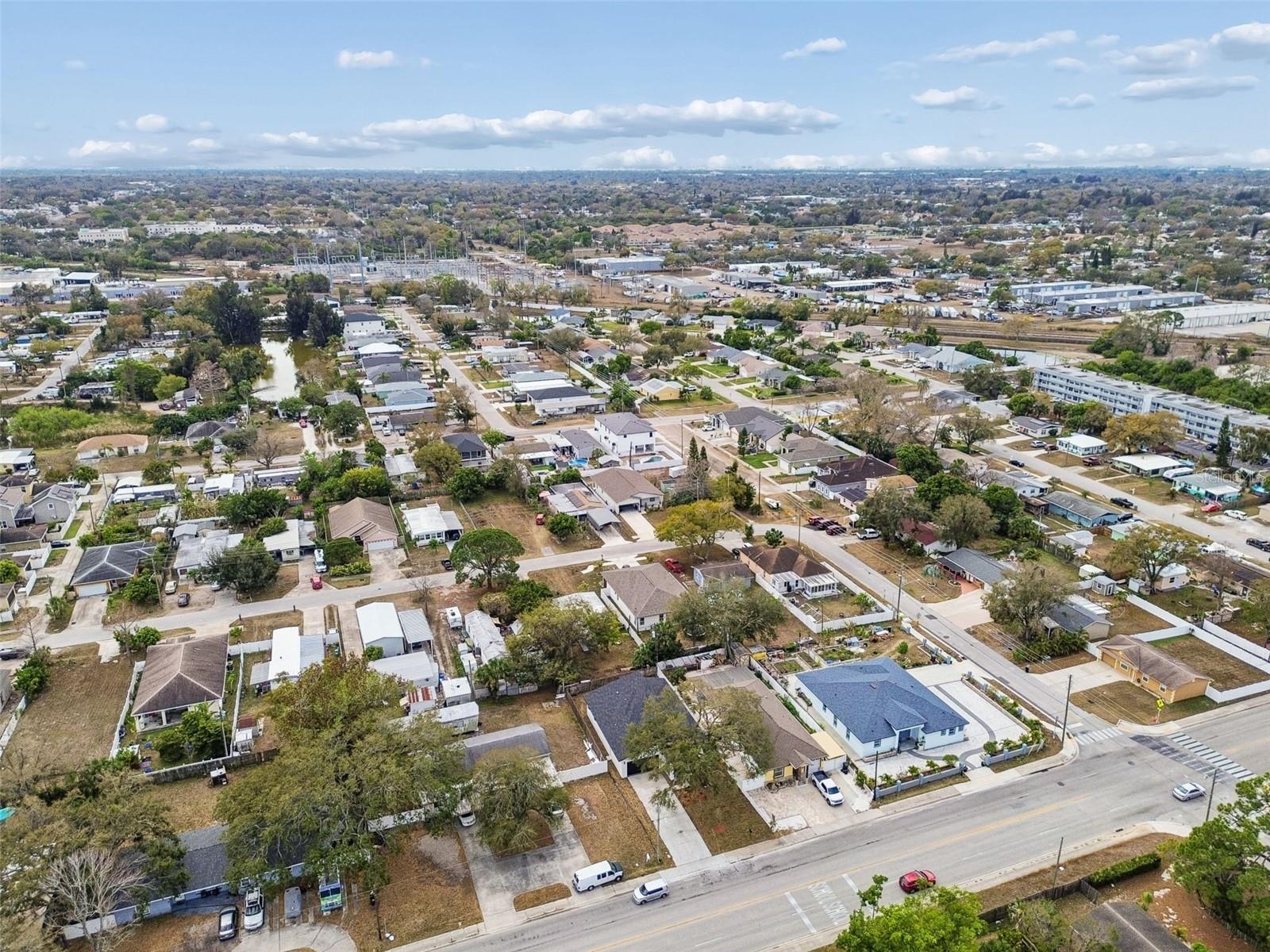 Listing photo id 38 for 5140 70th Avenue N