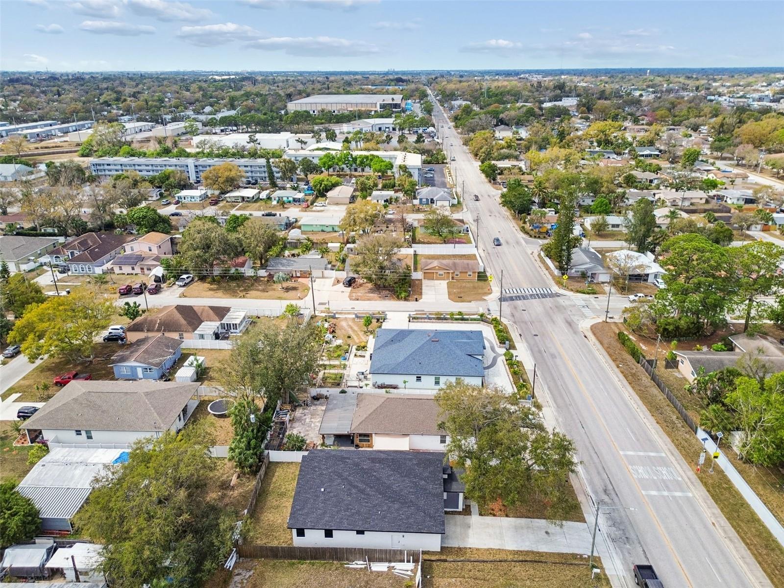 Listing photo id 42 for 5140 70th Avenue N