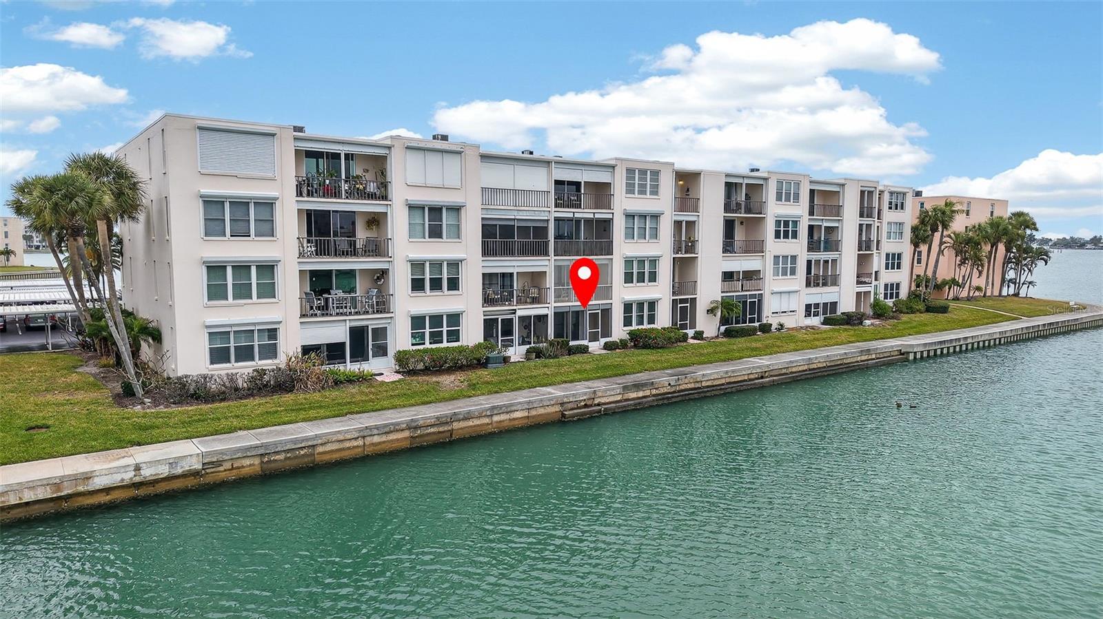 Image 29 of 66 For 7645 Sun Island Drive S 103