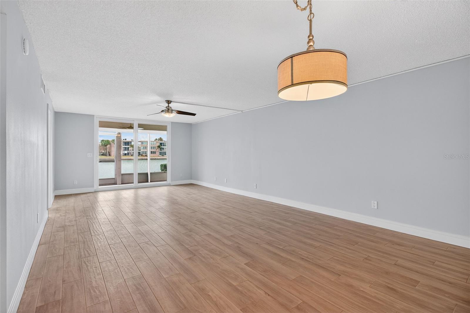 Image 3 of 66 For 7645 Sun Island Drive S 103