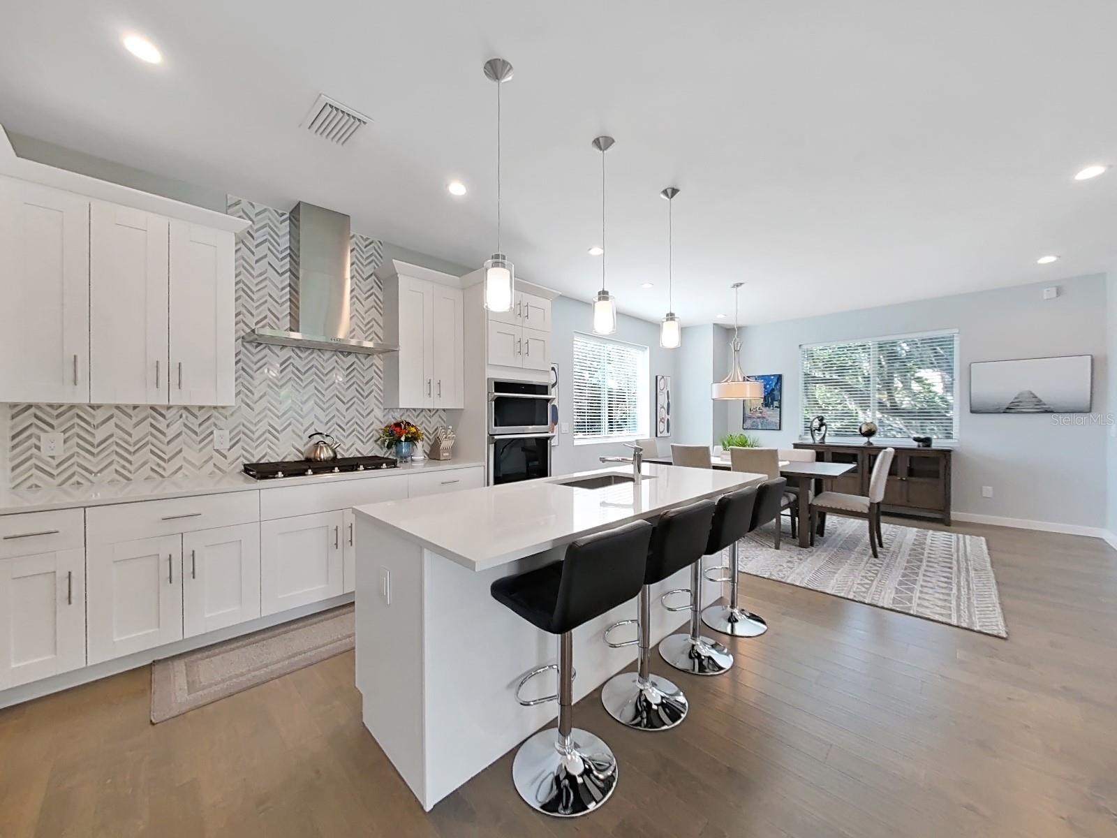 Image 9 of 28 For 2728 Ridgewood Avenue 1