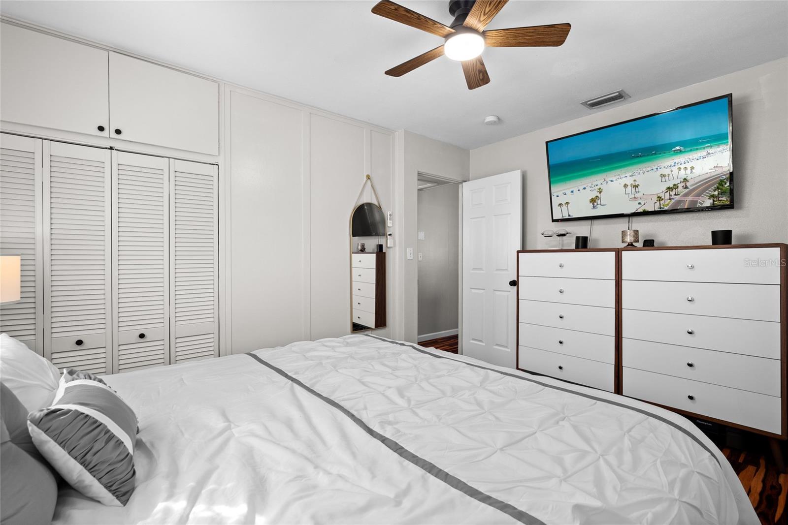 Image 13 of 33 For 3120 20th Street N