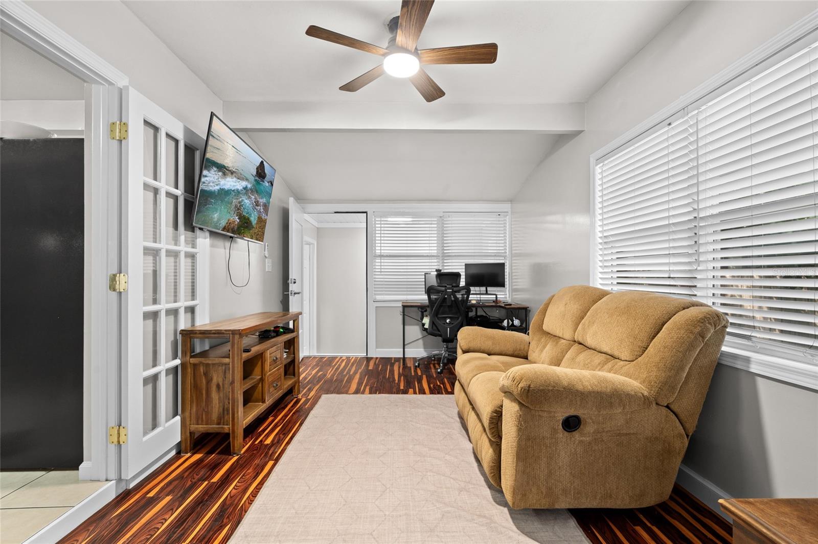 Image 16 of 33 For 3120 20th Street N