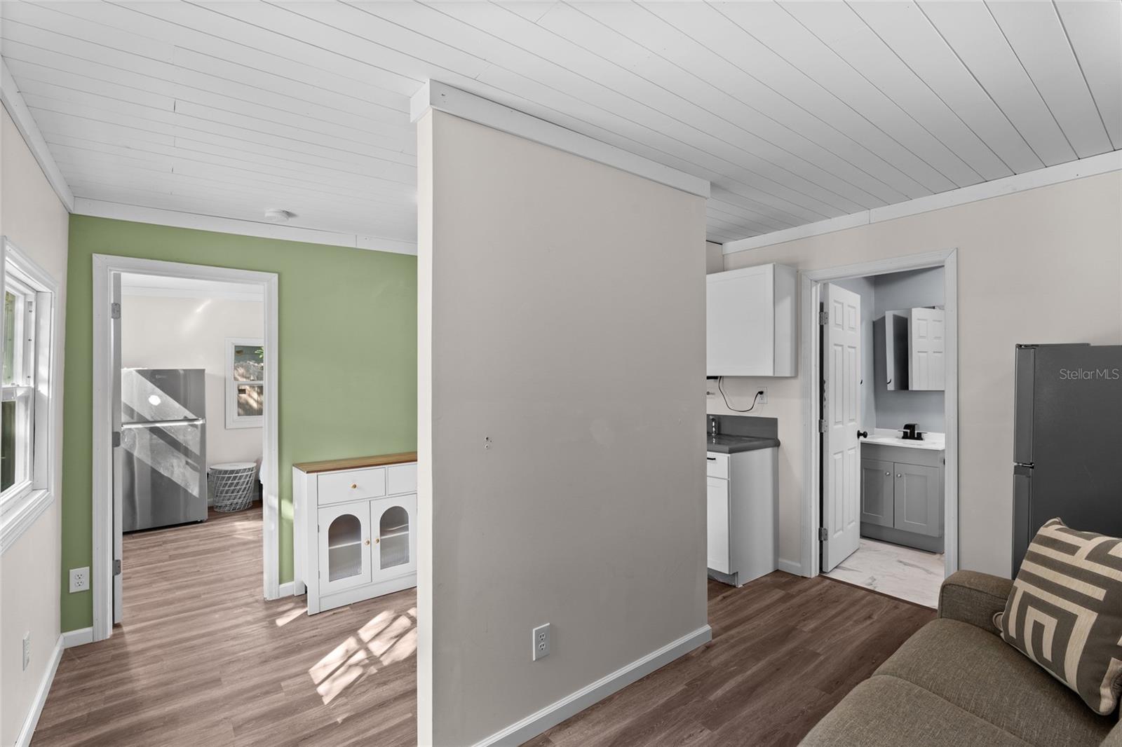 Image 27 of 33 For 3120 20th Street N