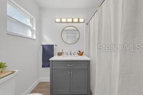 Image 11 of 25 For 224 6th Avenue N 5