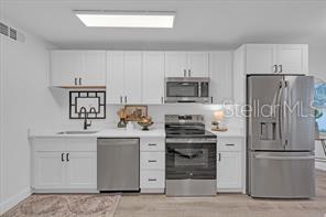 Image 4 of 25 For 224 6th Avenue N 5