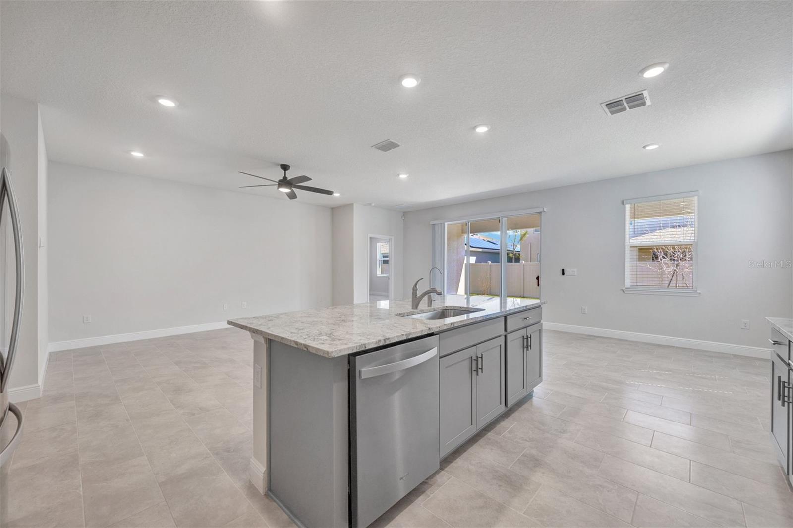 Image 10 of 66 For 2518 Chapel Oak Bend