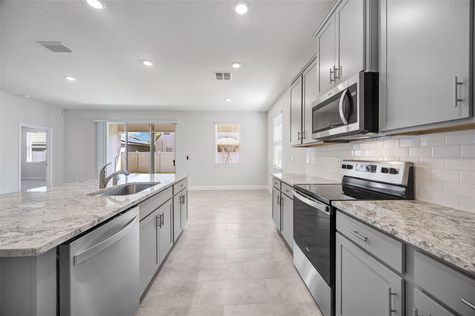 Image 11 of 66 For 2518 Chapel Oak Bend