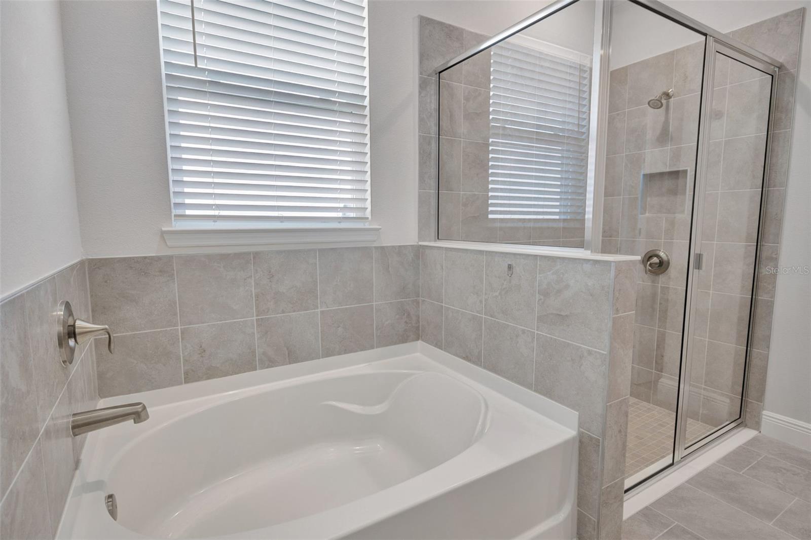 Image 27 of 66 For 2518 Chapel Oak Bend