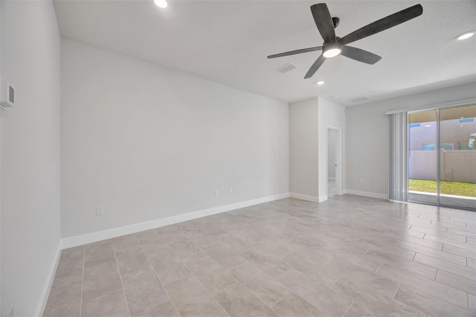 Image 7 of 66 For 2518 Chapel Oak Bend