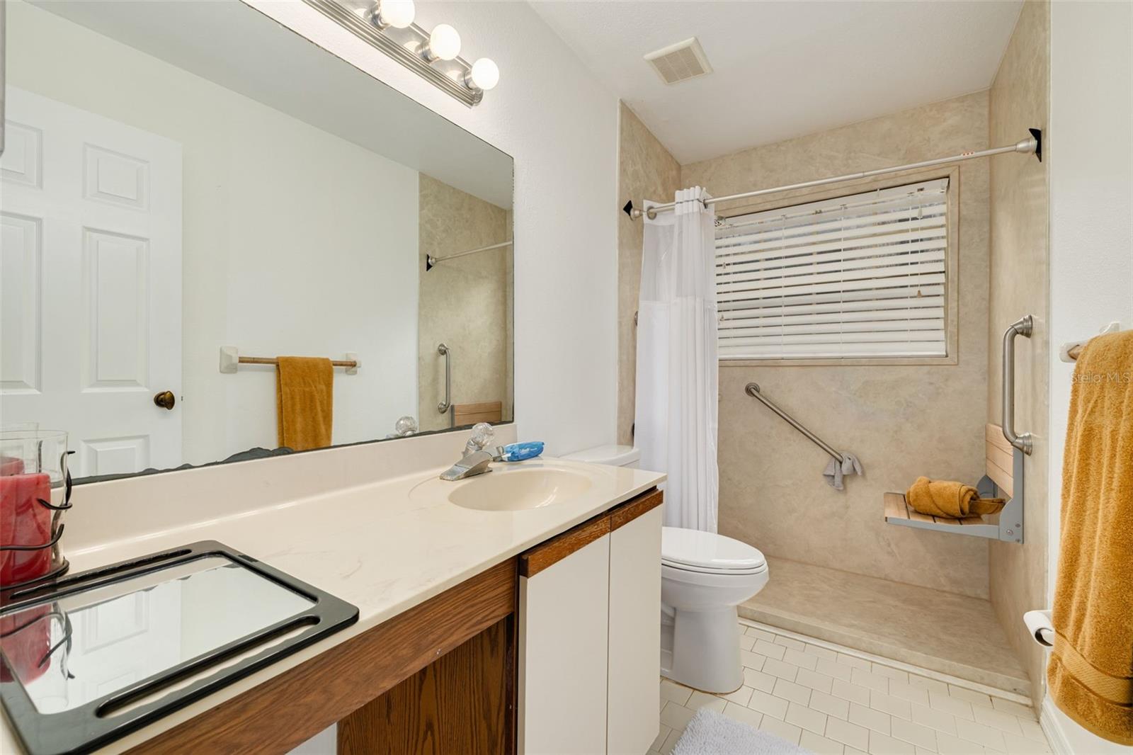 Image 15 of 28 For 1484 Buckeye Lane