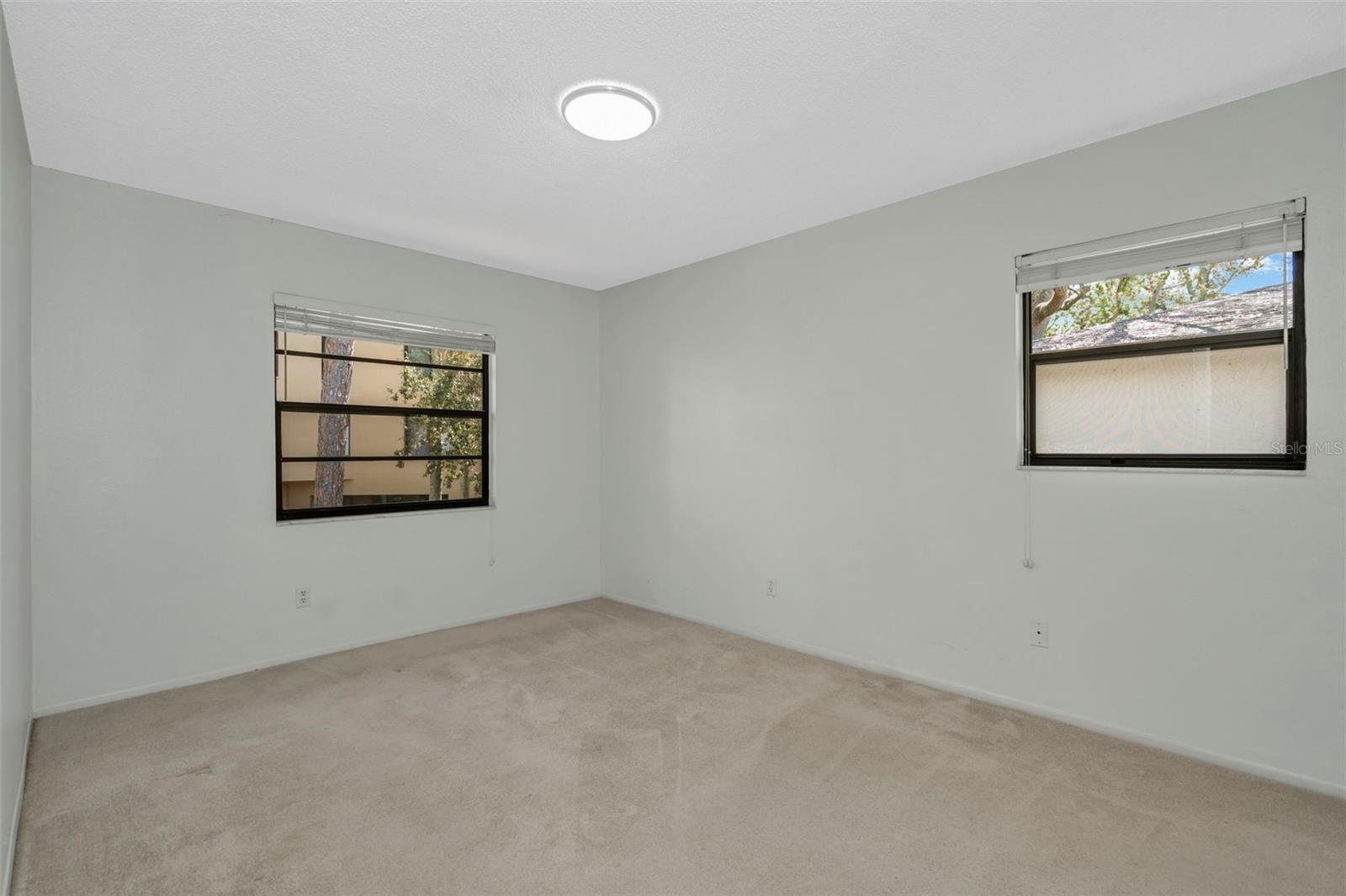 Image 19 of 32 For 3034 Eastland Boulevard D210