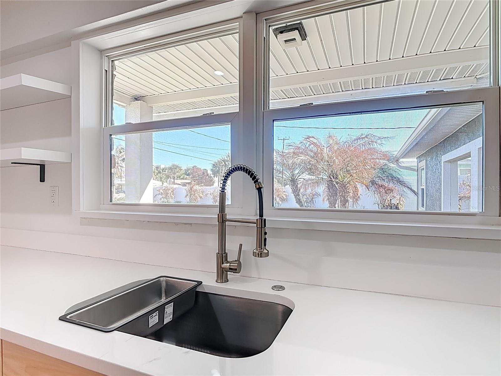 Image 8 of 27 For 408 Zelda Boulevard