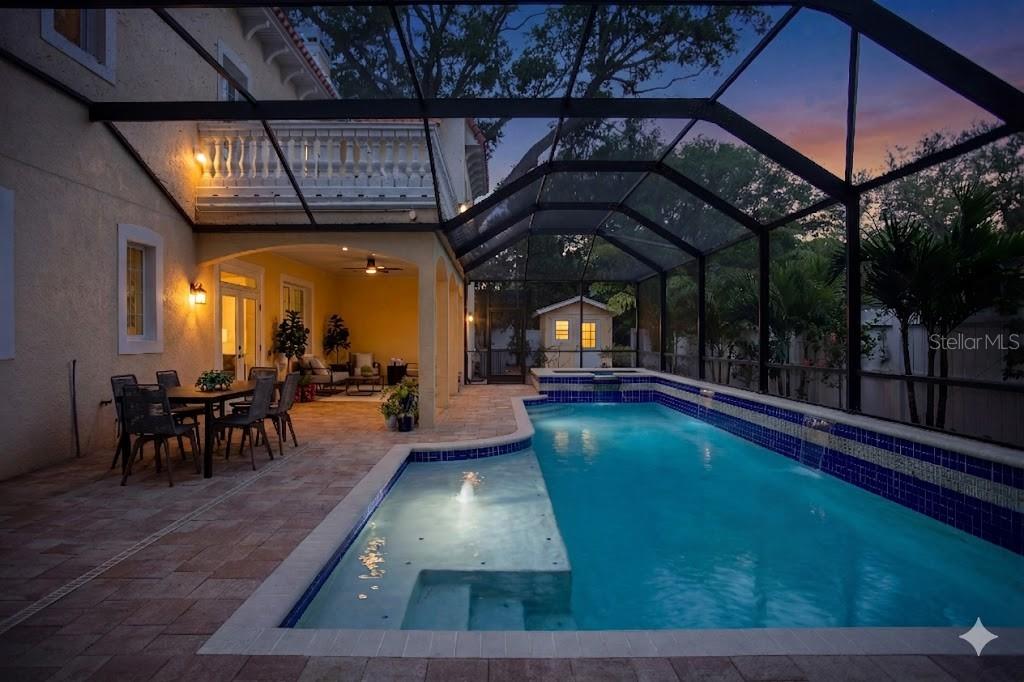 Listing photo id 41 for 4115 Barcelona Street