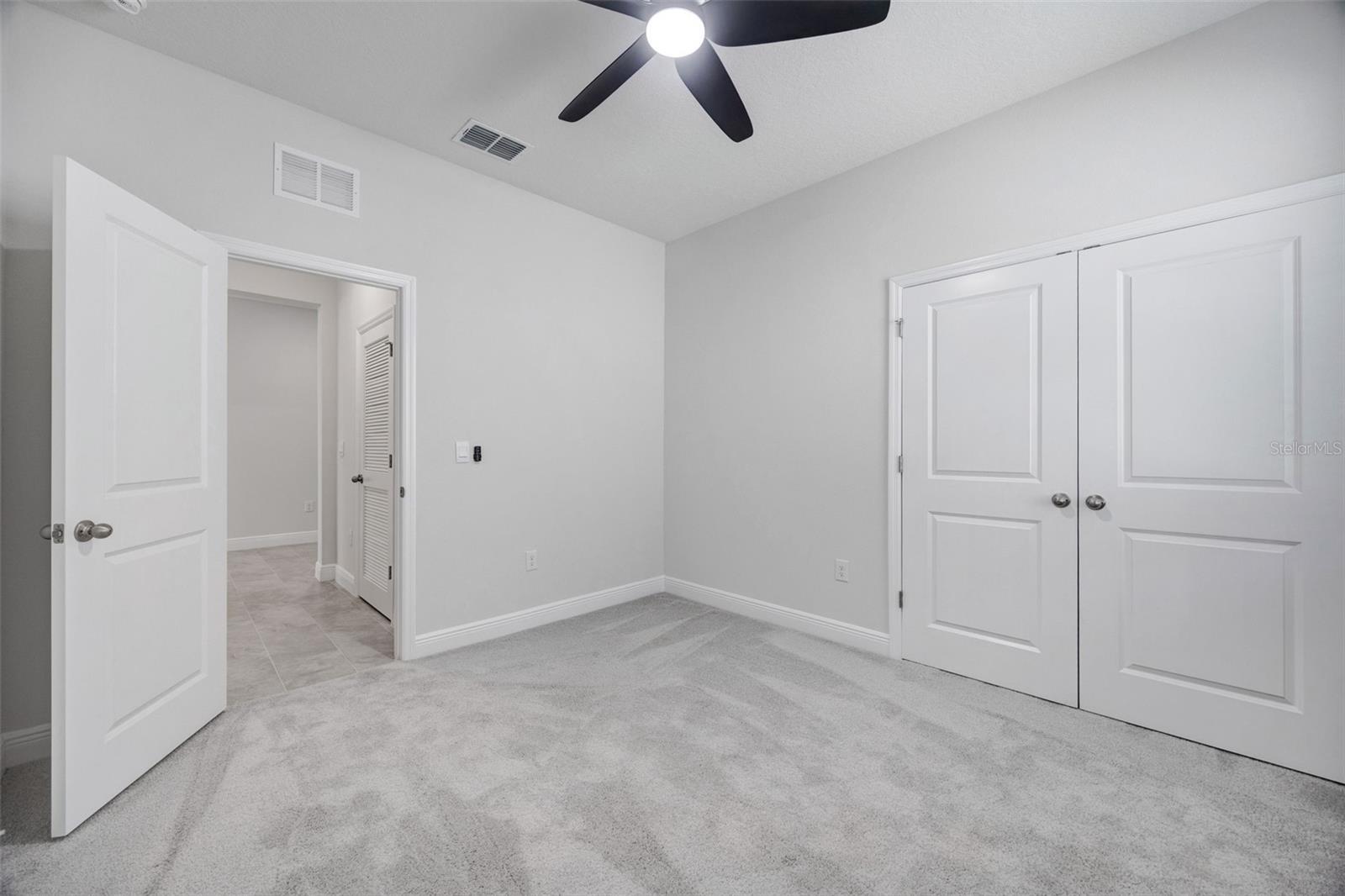 Image 25 of 50 For 2518 Chapel Oak Bend