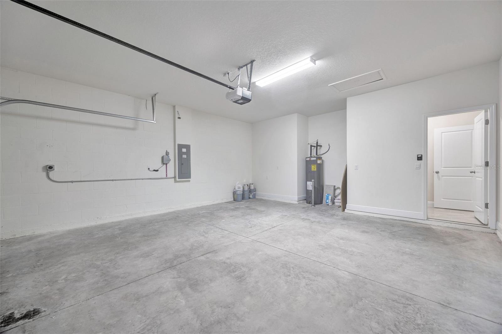 Image 36 of 50 For 2518 Chapel Oak Bend