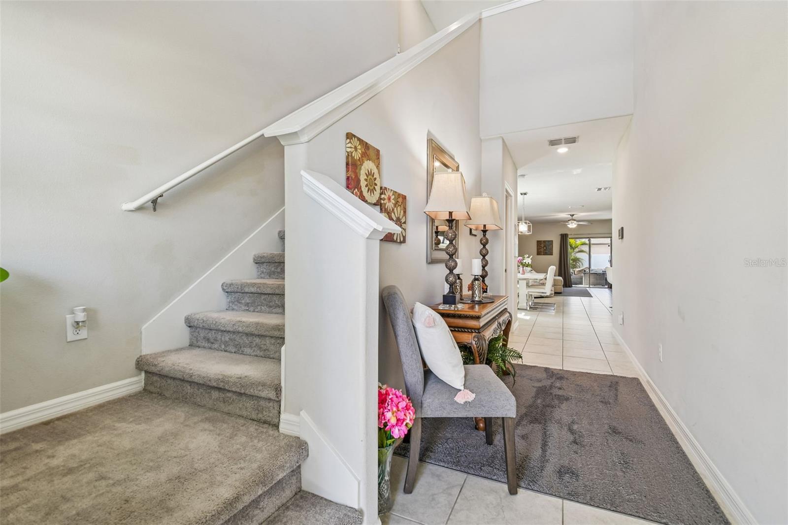 Image 31 of 75 For 984 Olive Conch Street