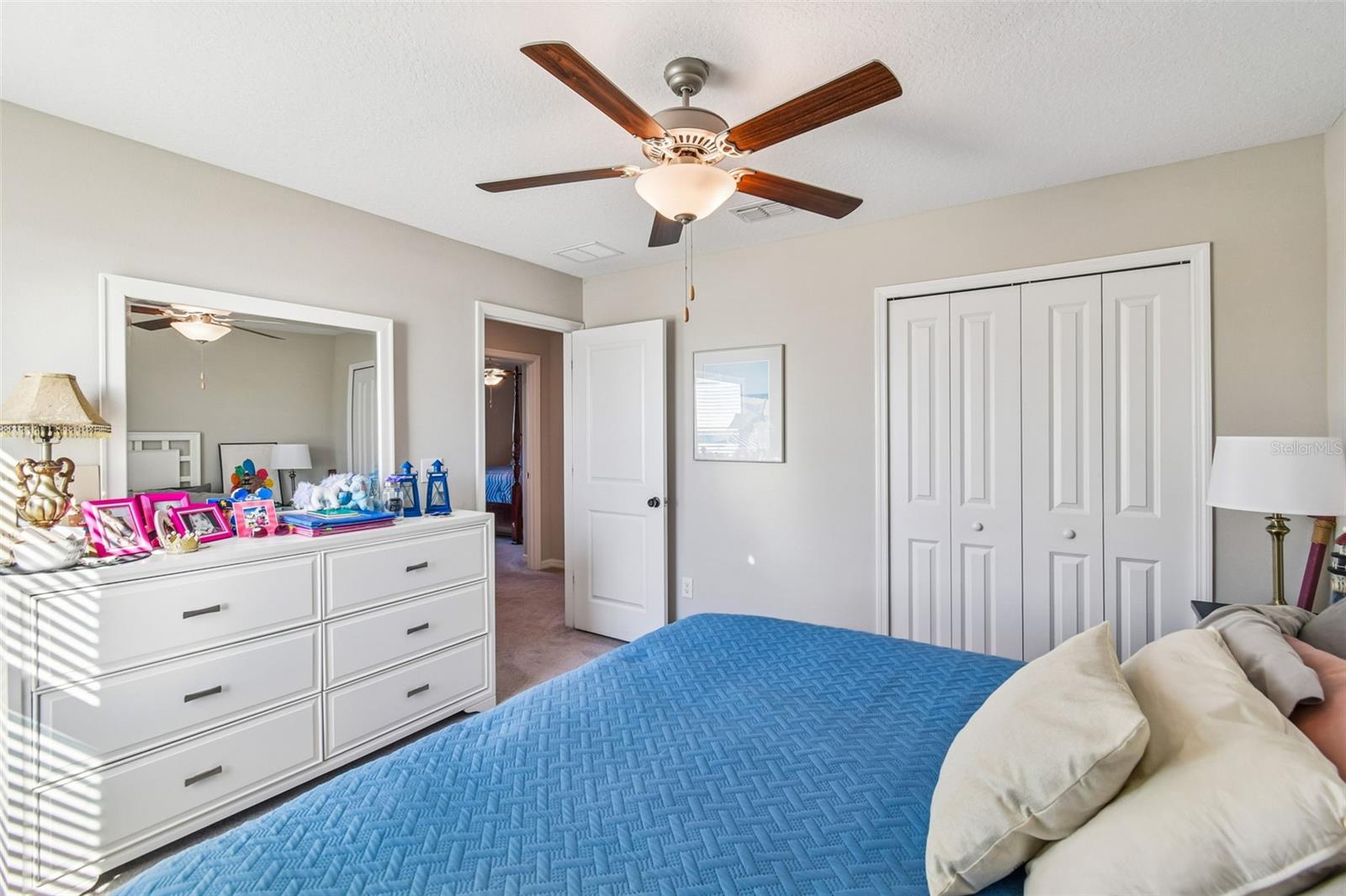 Image 46 of 75 For 984 Olive Conch Street