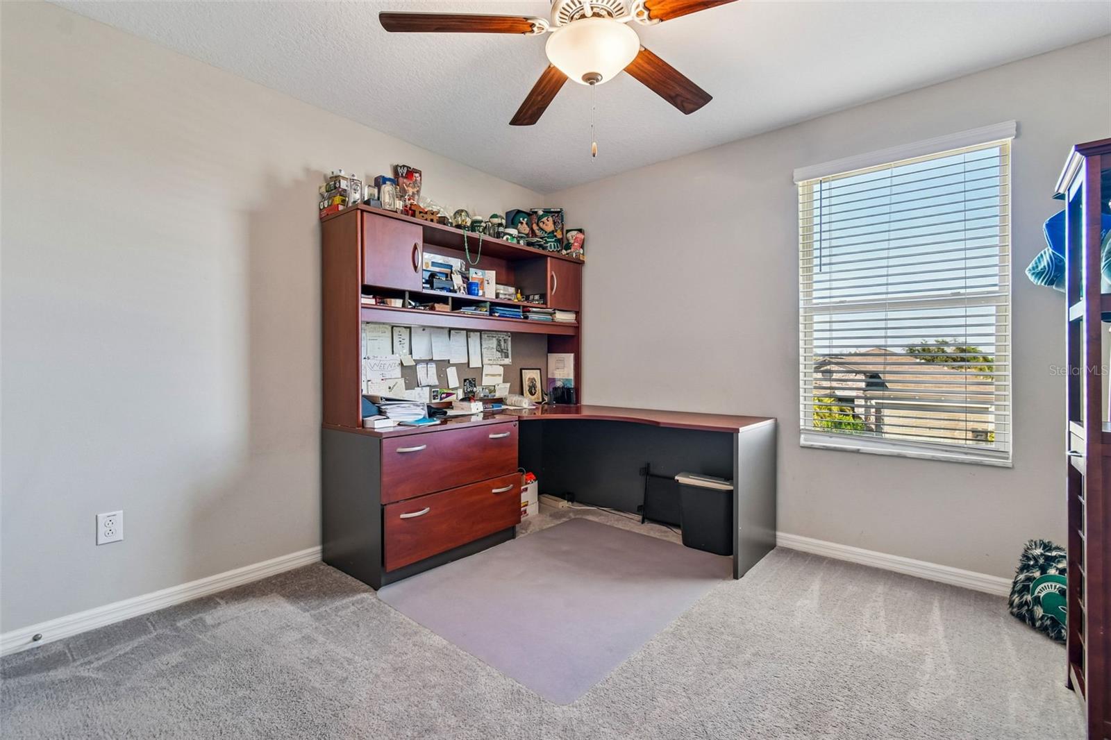 Image 47 of 75 For 984 Olive Conch Street