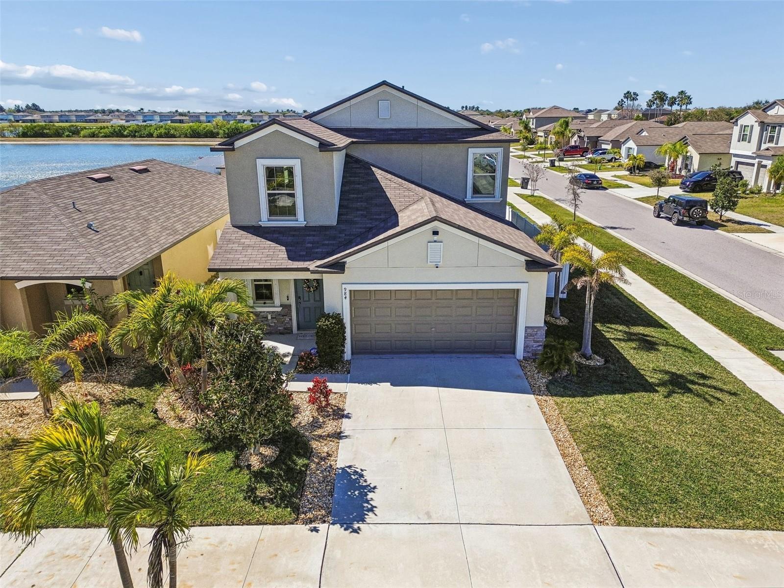 Image 58 of 75 For 984 Olive Conch Street