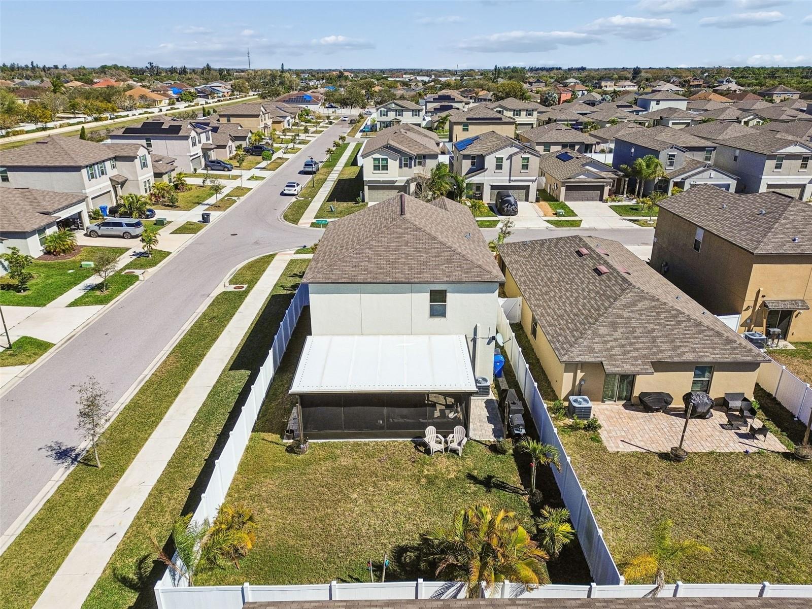 Image 64 of 75 For 984 Olive Conch Street