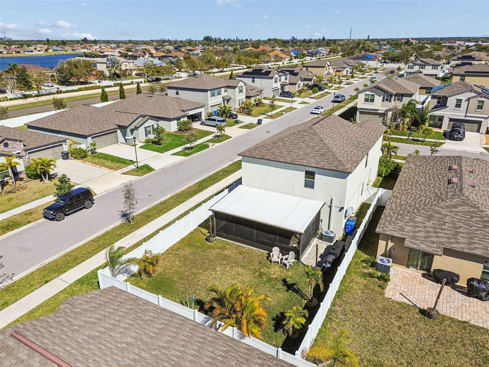 Image 65 of 75 For 984 Olive Conch Street