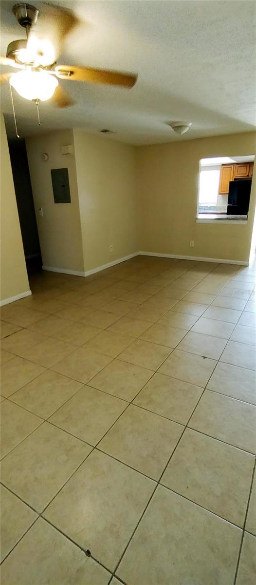 Image 14 of 16 For 9525 Lake Park Drive 9525