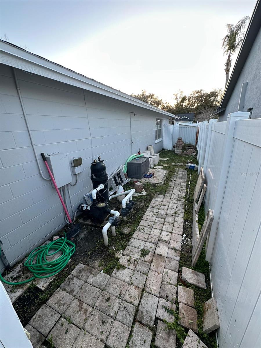 Image 10 of 62 For 12809 Dunhill Drive