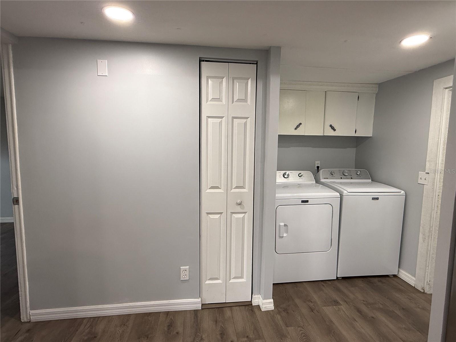 Image 14 of 33 For 8824 Overlook Dr