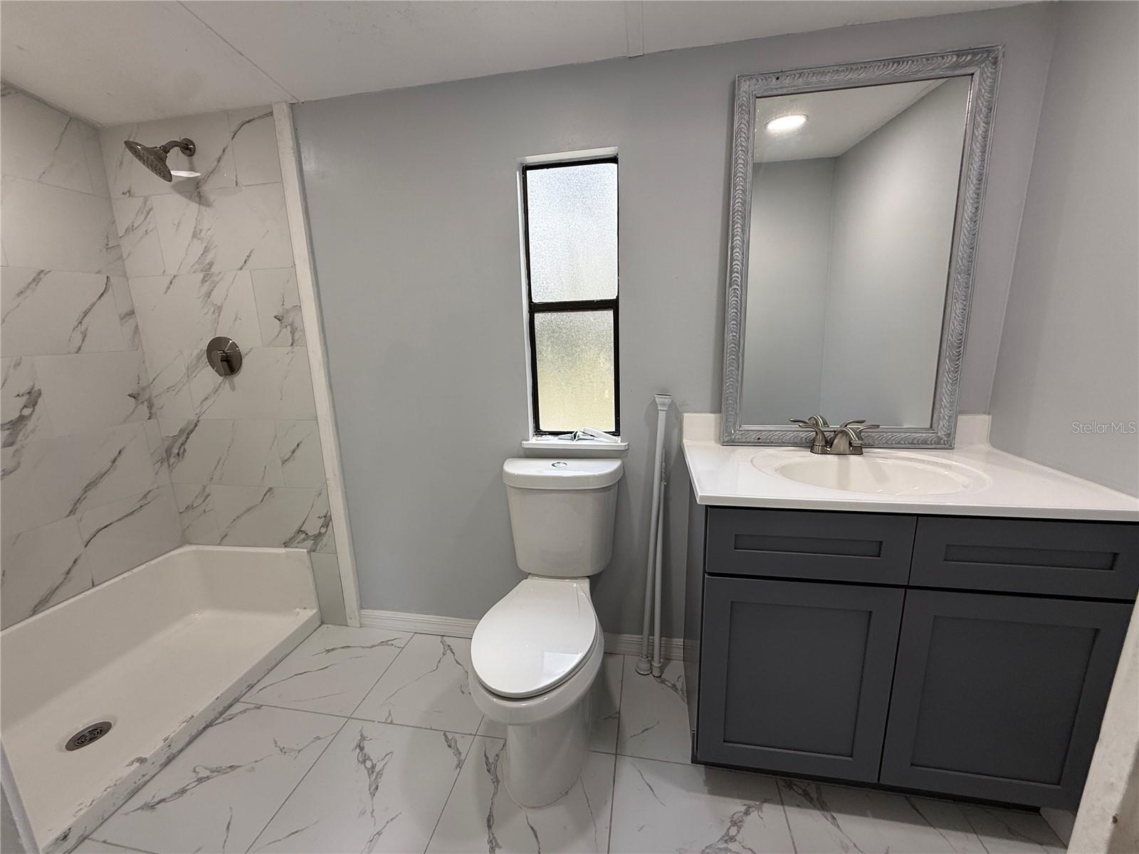 Image 19 of 33 For 8824 Overlook Dr