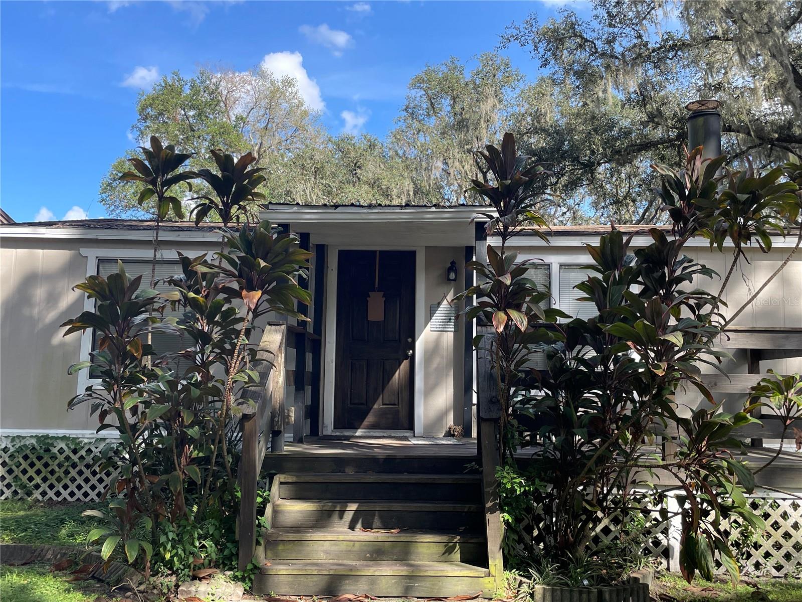 Image 2 of 33 For 8824 Overlook Dr