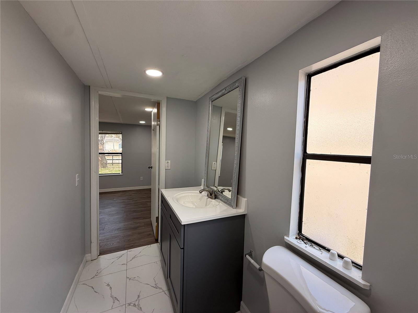 Image 21 of 33 For 8824 Overlook Dr