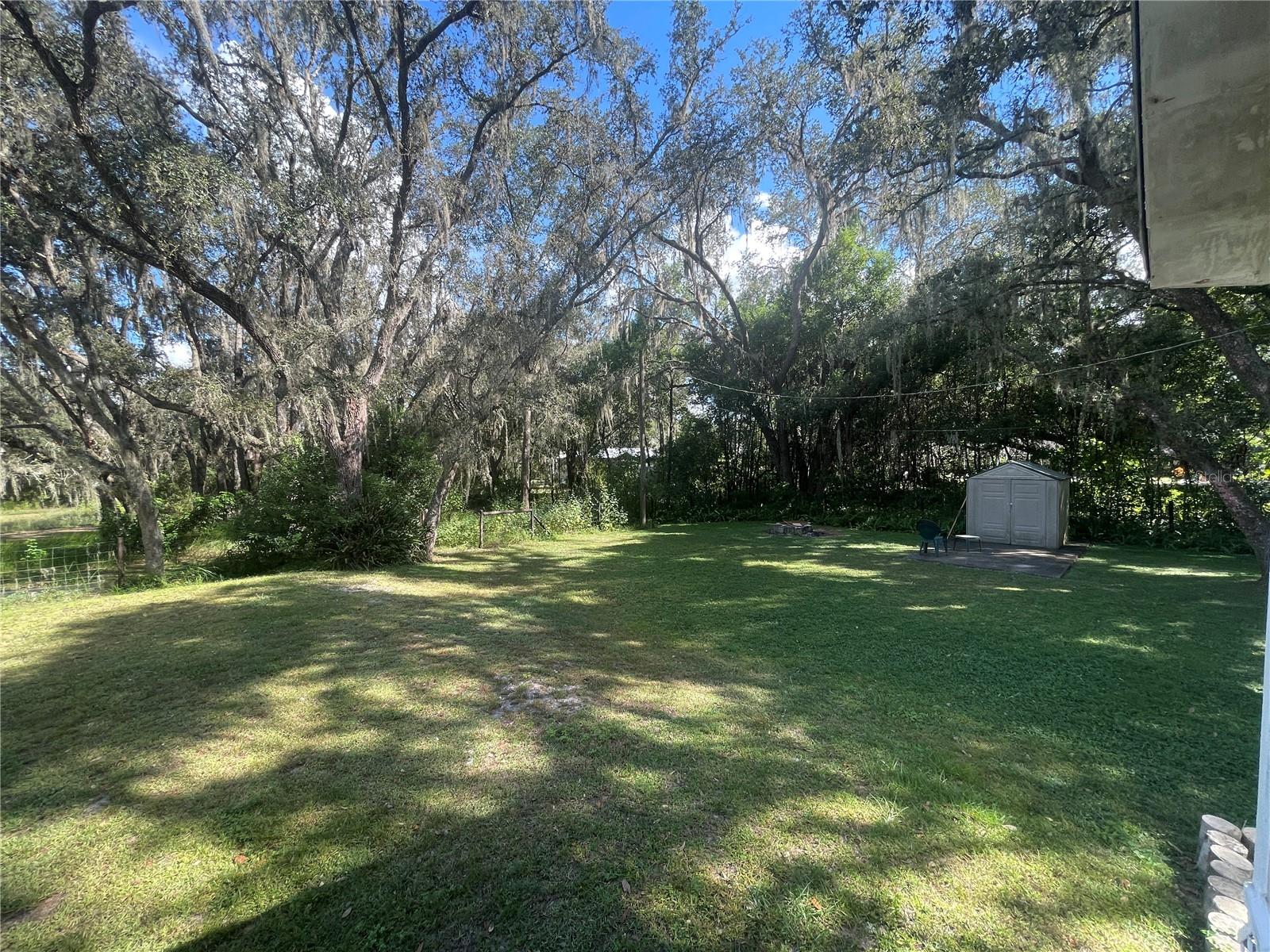 Image 29 of 33 For 8824 Overlook Dr