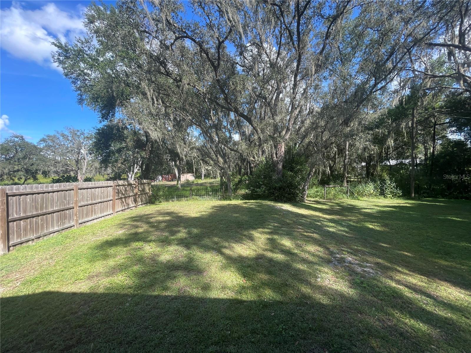 Image 30 of 33 For 8824 Overlook Dr