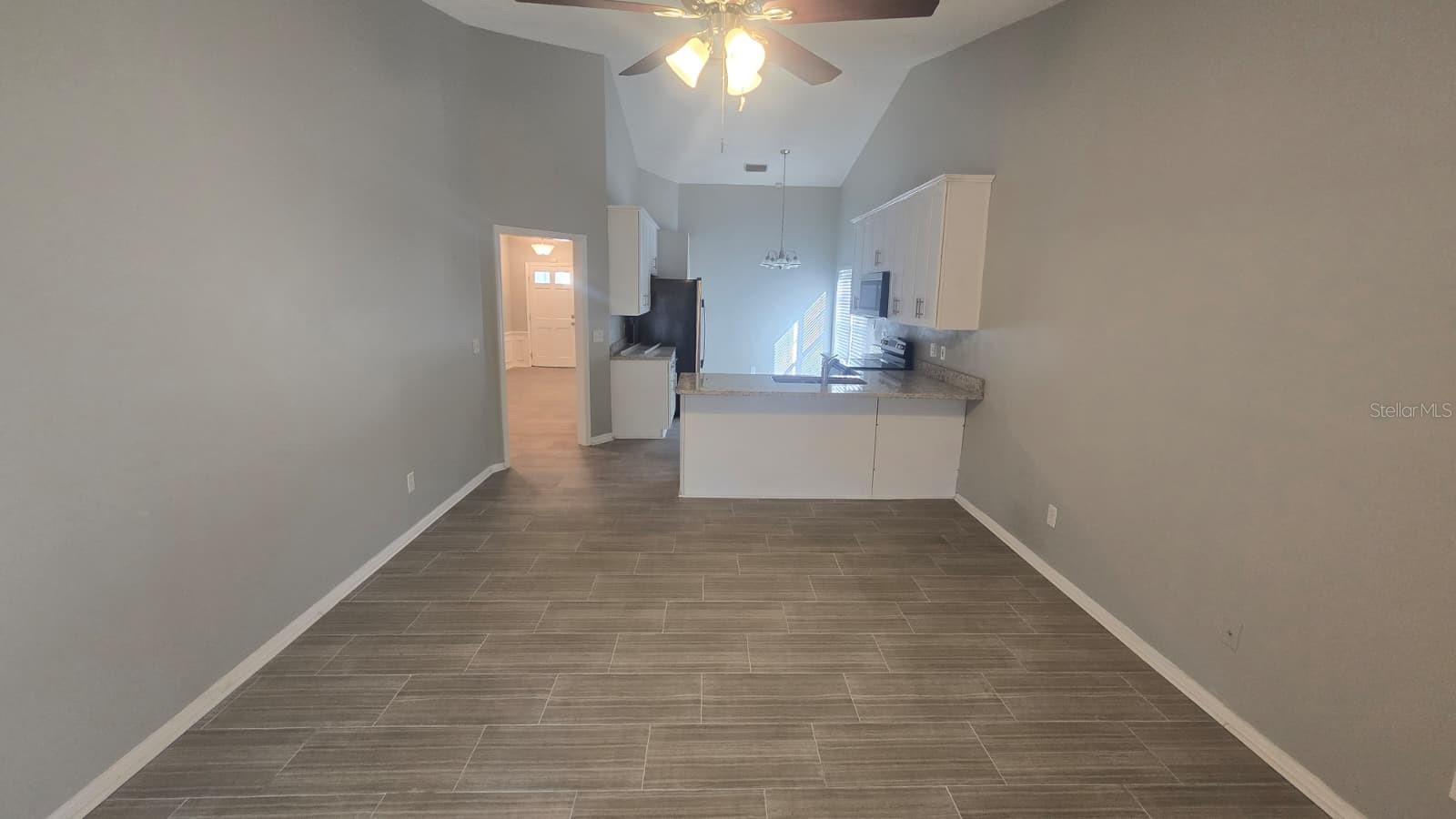 Image 5 of 18 For 1725 Elk Spring Drive