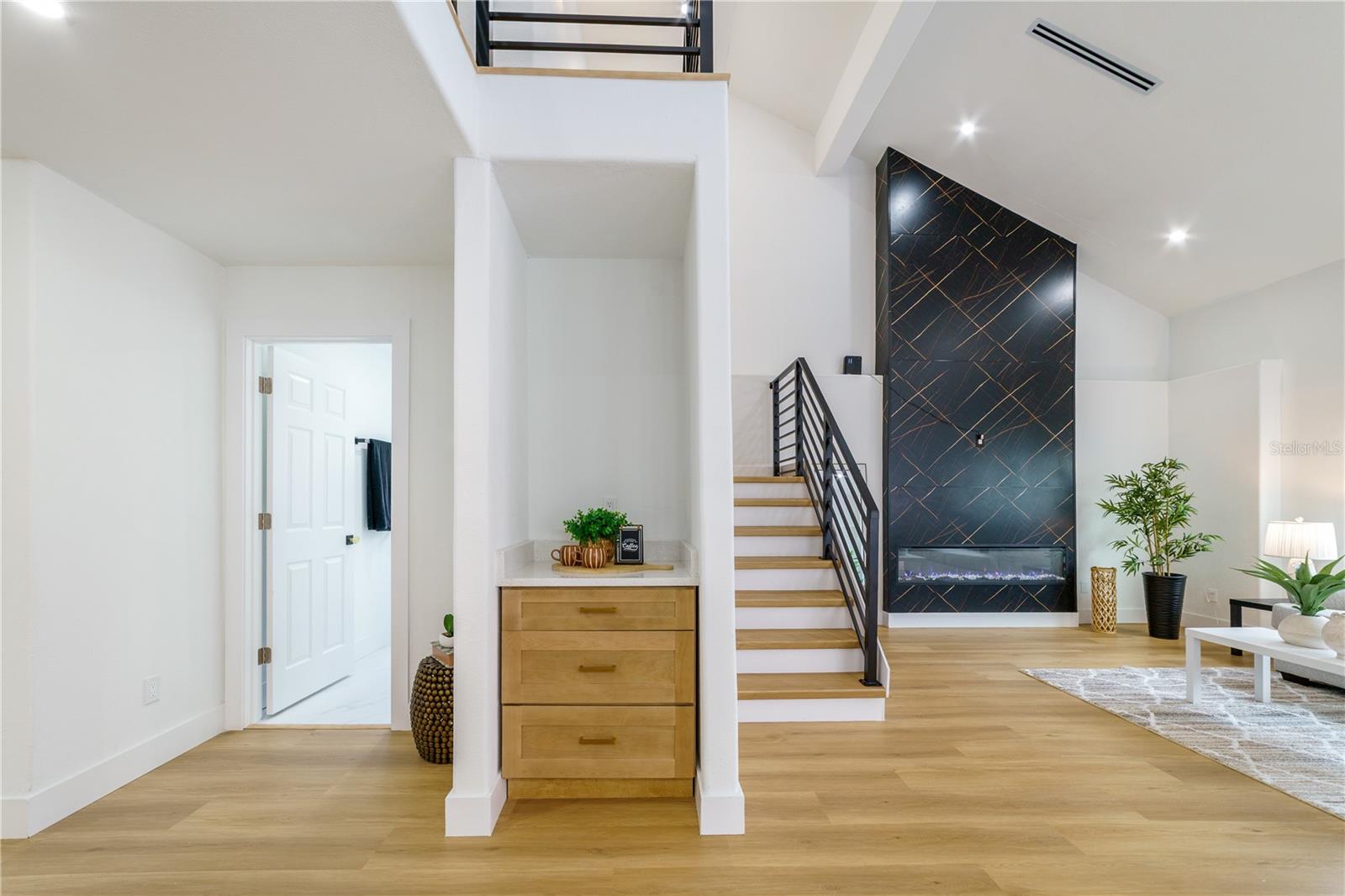 Image 14 of 59 For 3149 Canal Drive