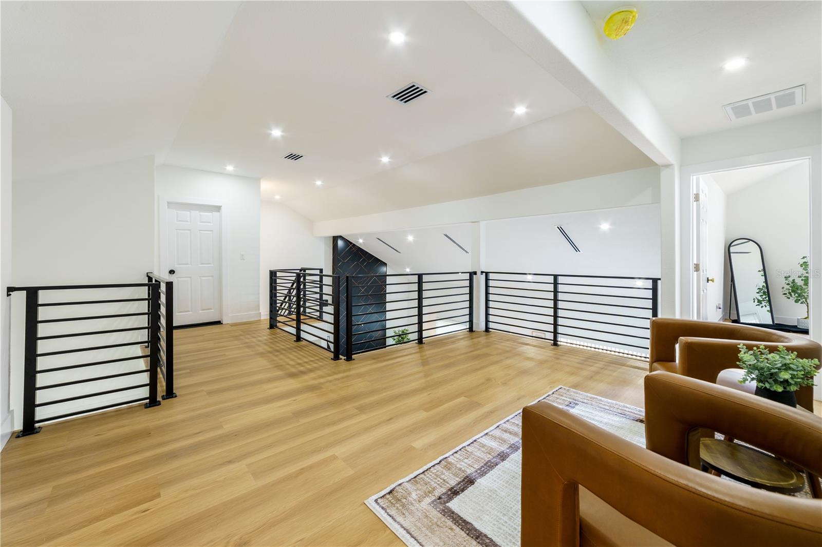 Image 27 of 59 For 3149 Canal Drive