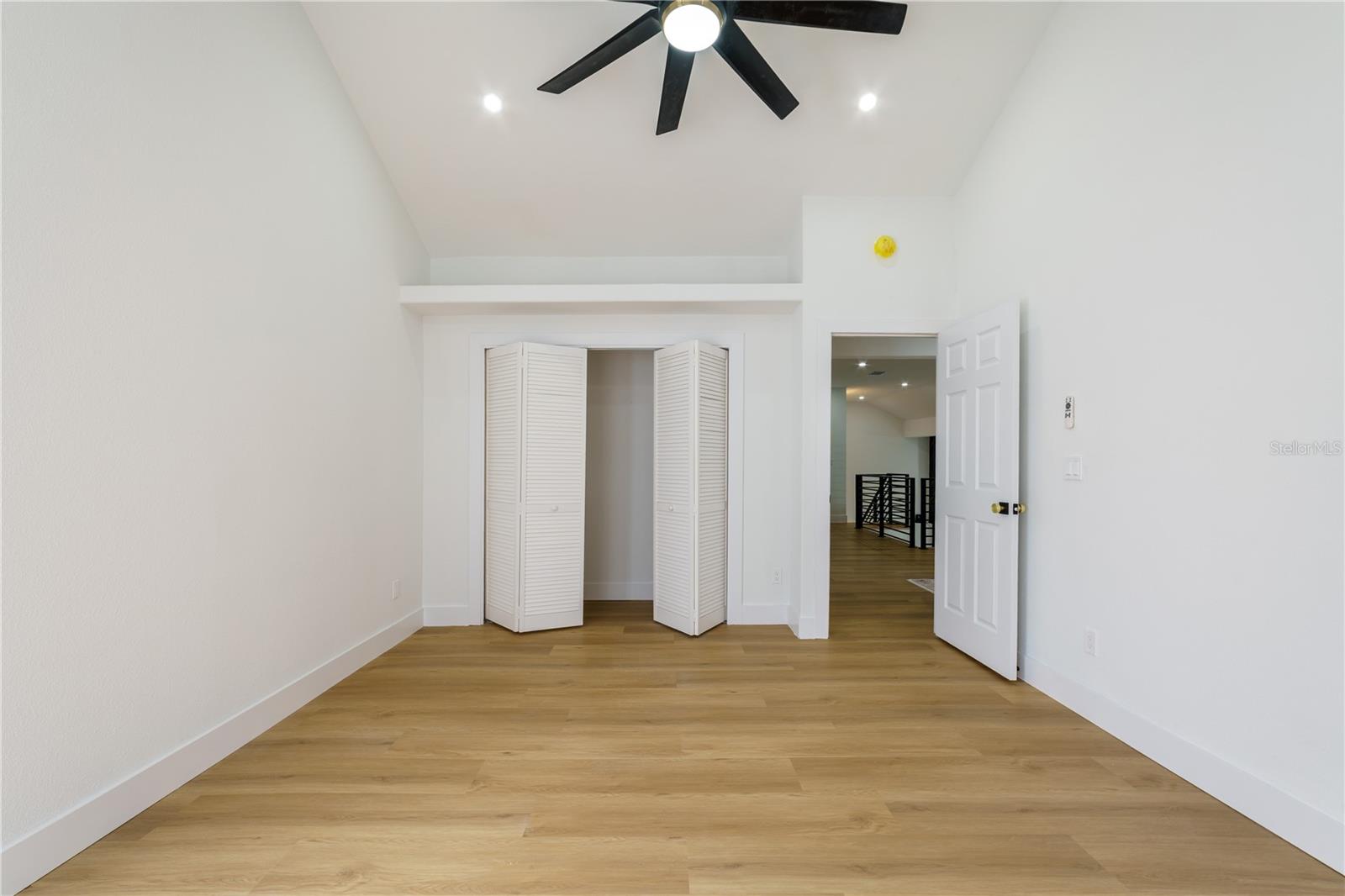 Image 29 of 59 For 3149 Canal Drive