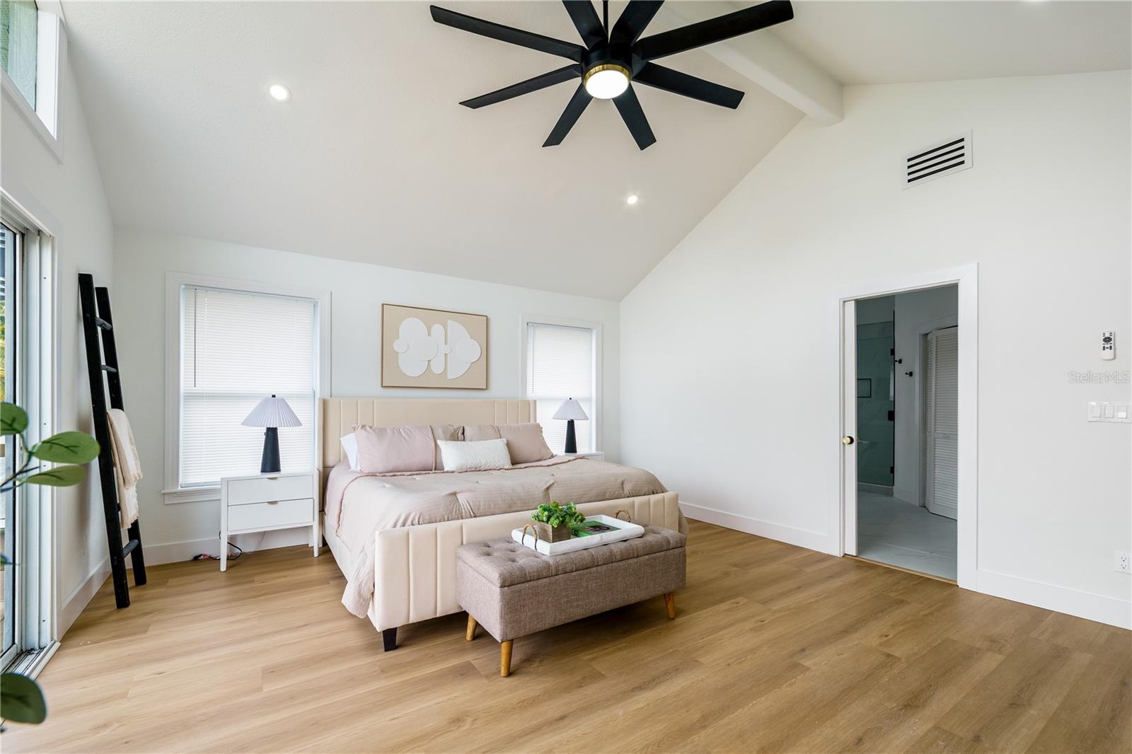 Image 32 of 59 For 3149 Canal Drive