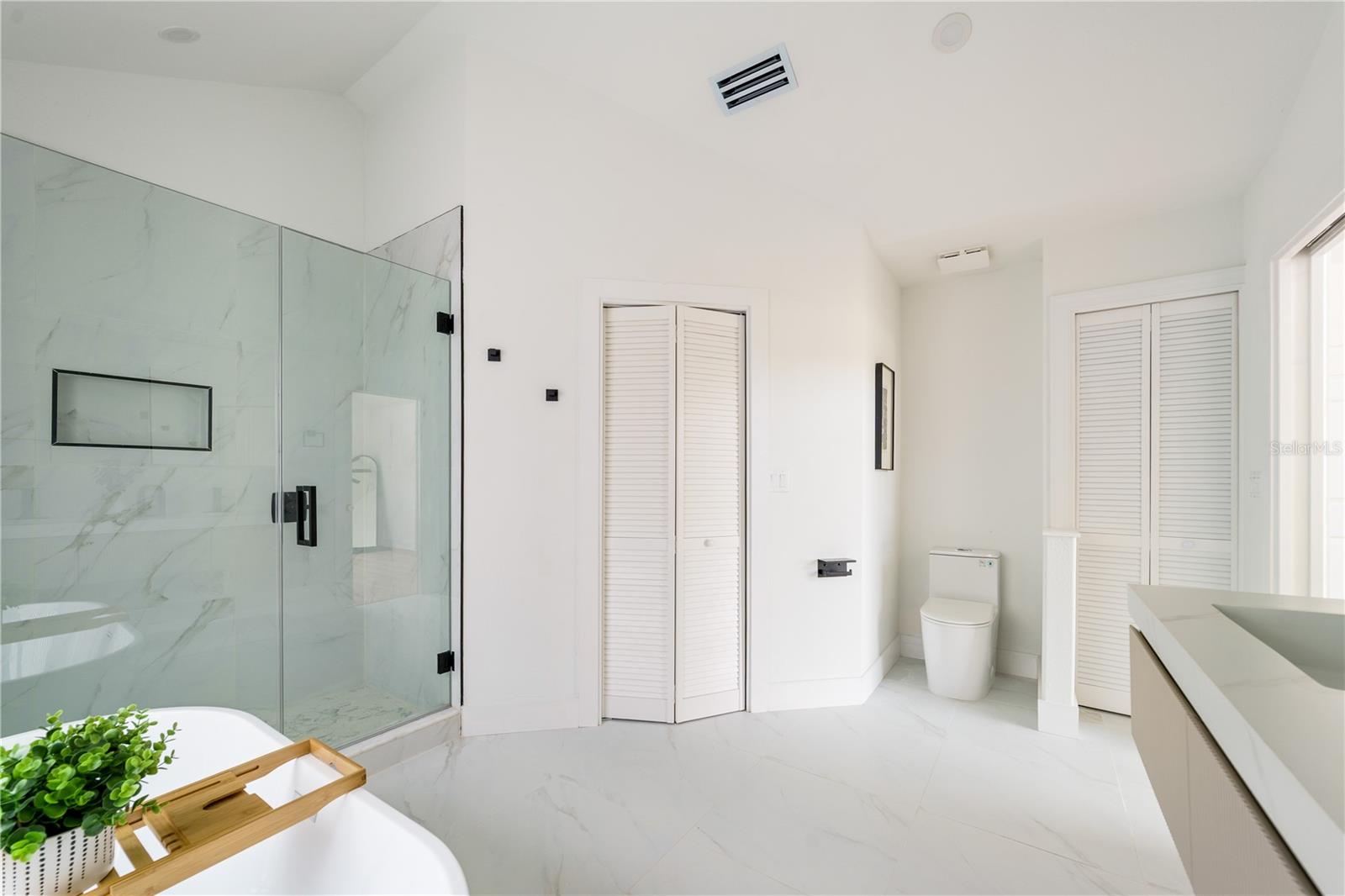 Image 35 of 59 For 3149 Canal Drive