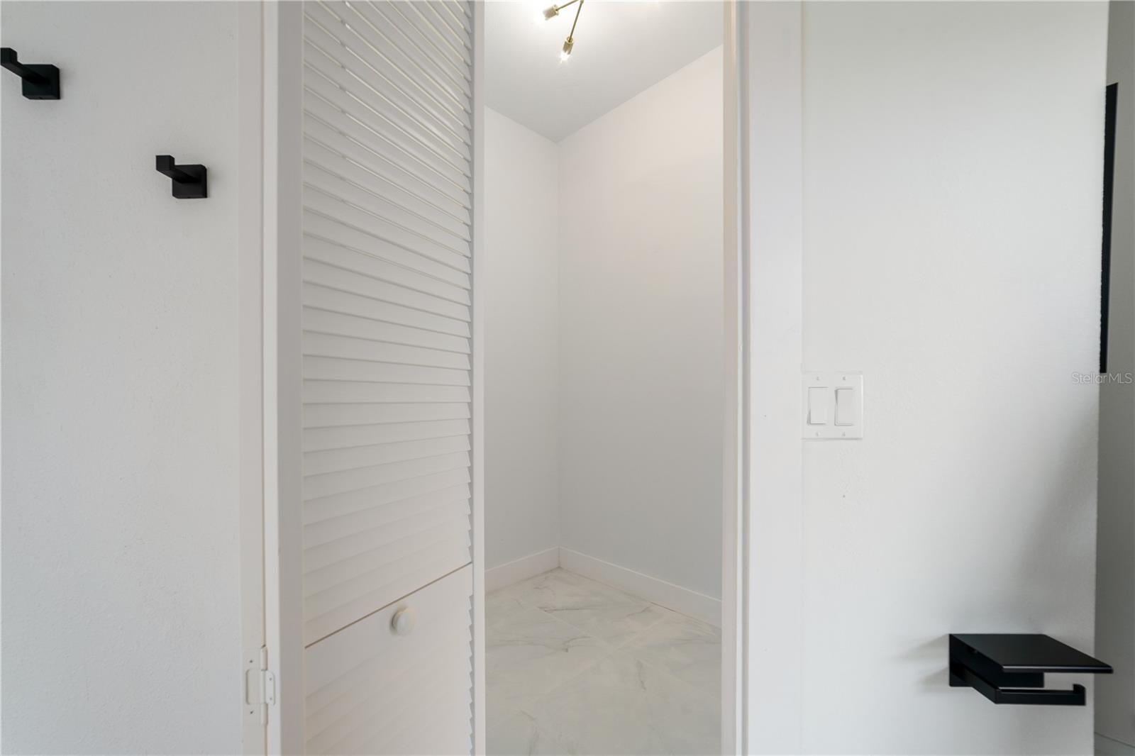 Image 38 of 59 For 3149 Canal Drive