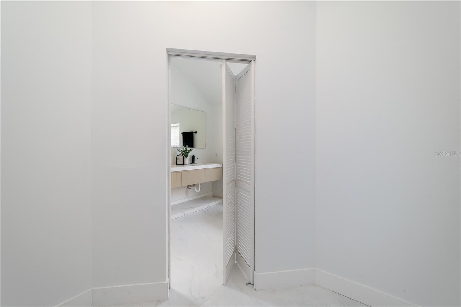 Image 39 of 59 For 3149 Canal Drive