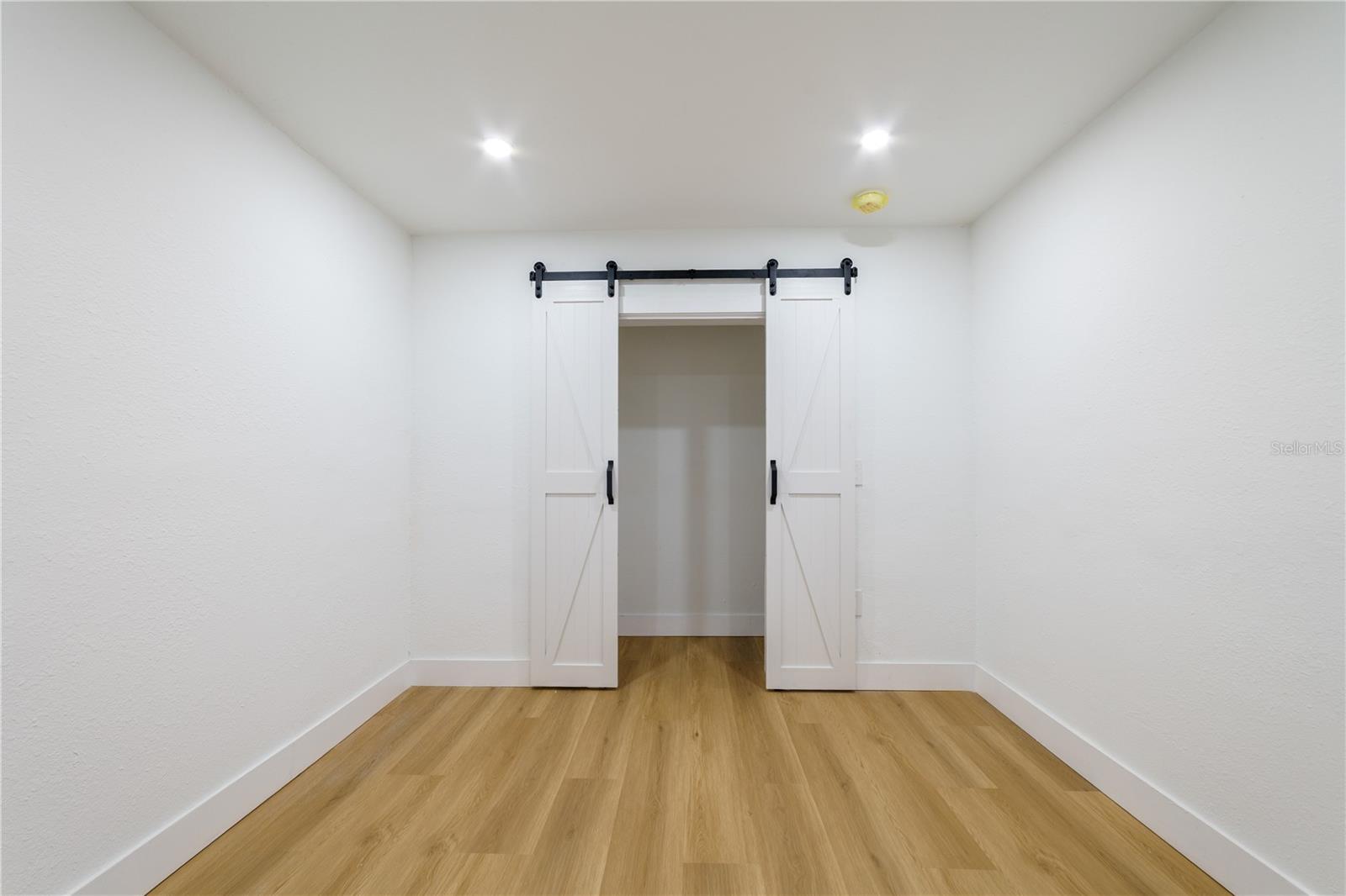 Image 6 of 59 For 3149 Canal Drive