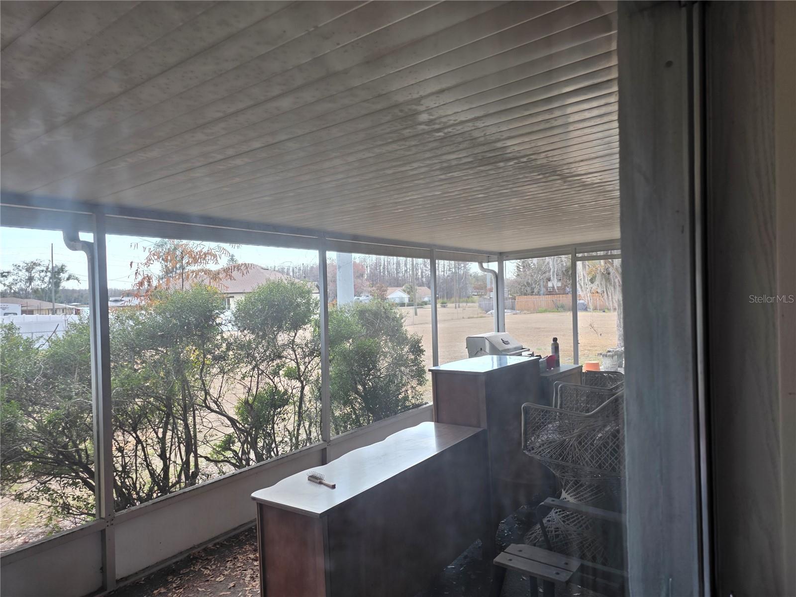 Image 24 of 33 For 22368 Weeks Boulevard