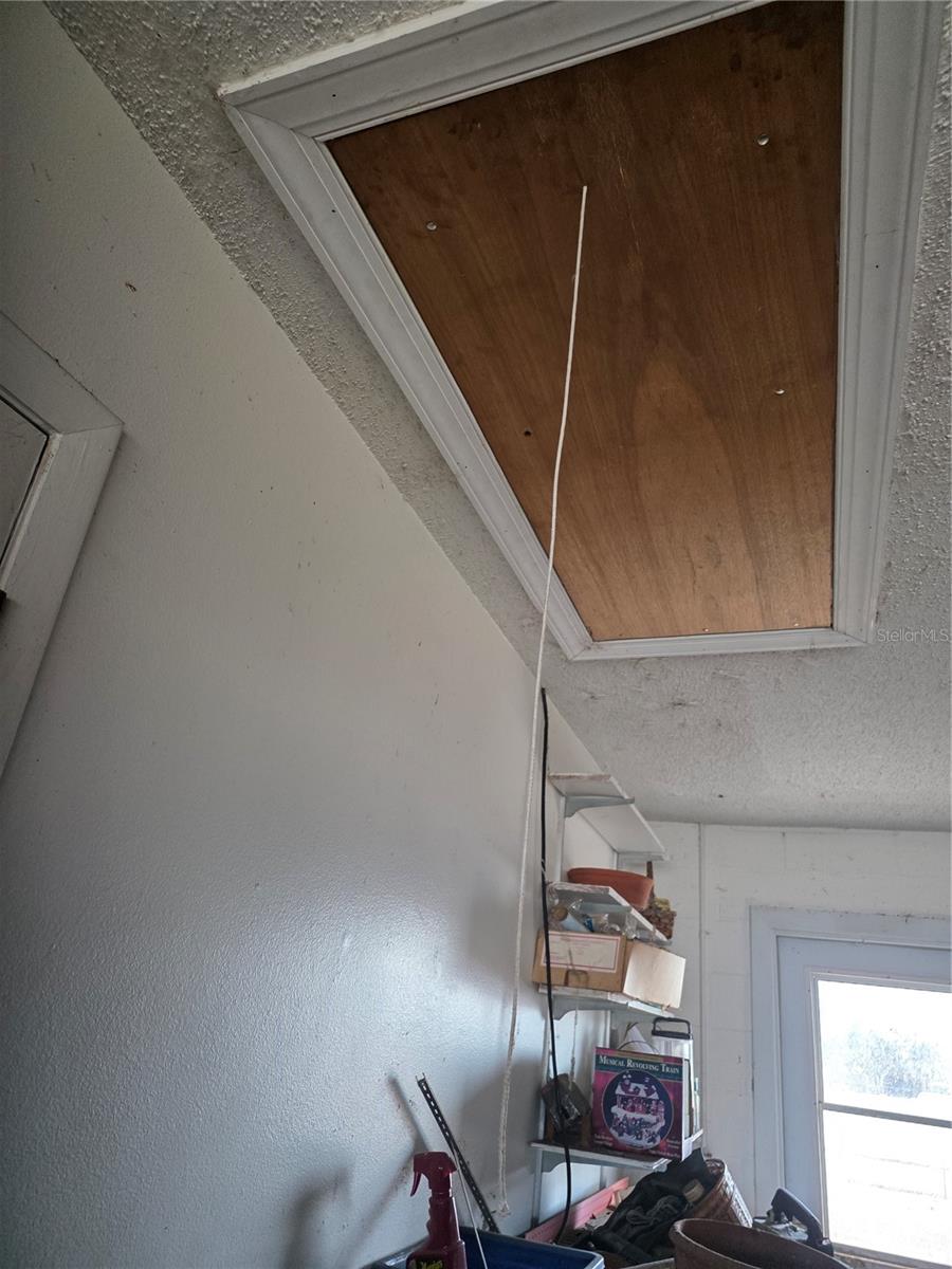 Image 26 of 33 For 22368 Weeks Boulevard