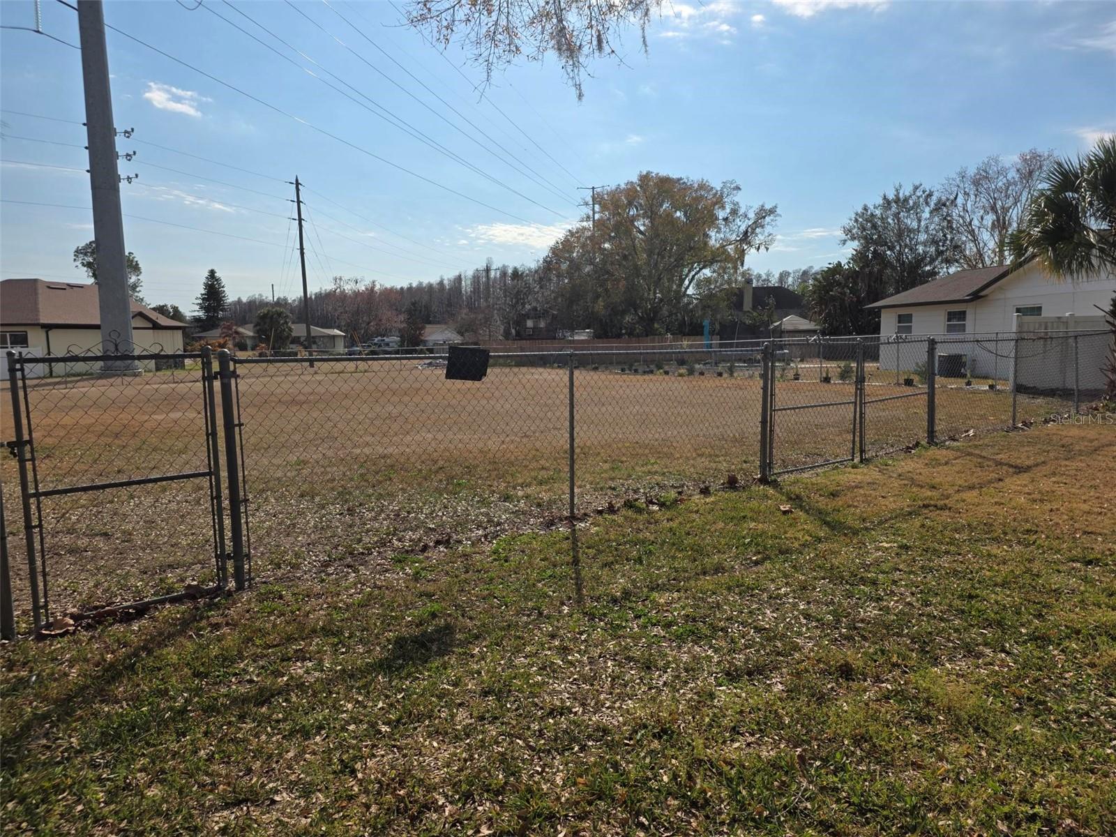 Image 29 of 33 For 22368 Weeks Boulevard