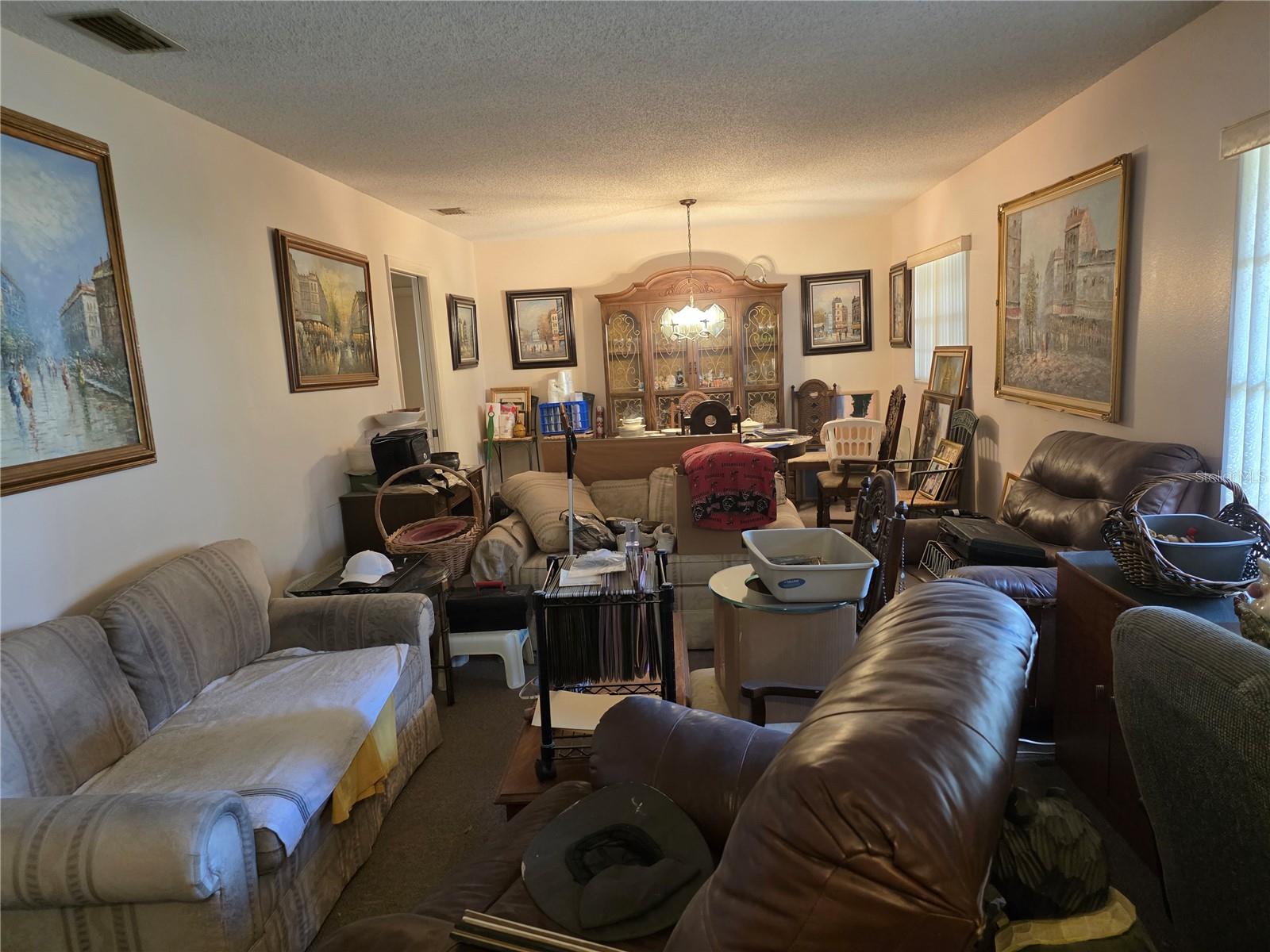 Image 6 of 33 For 22368 Weeks Boulevard